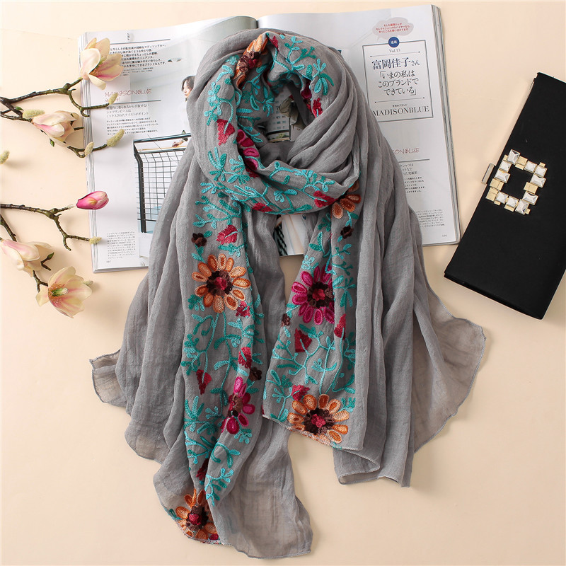 ผ้าคลุมไหล่ลายดอกไม้ปักเรียบง่ - Bandana Cotton บทวิจารณ์และราคา