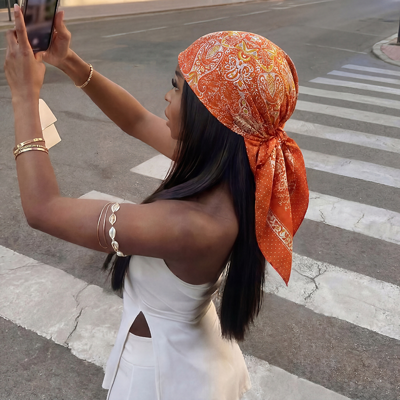 ผ้าพันคอไหมสี่เหลี่ยมสำหรับผู้ - Scarf Silk Square บทวิจารณ์และราคา