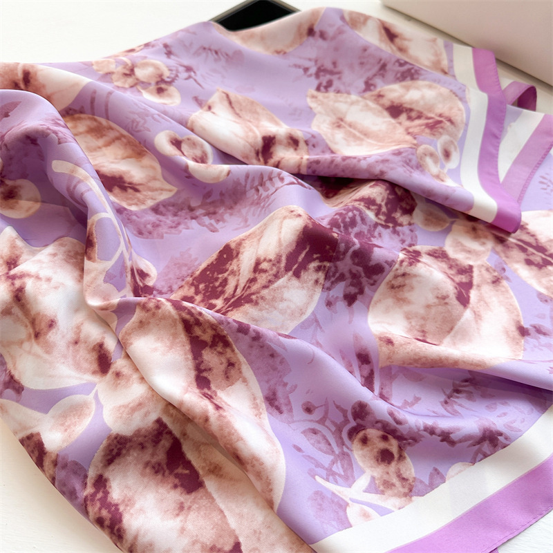 ผ้าพันคอสี่เหลี่ยมจัตุรัสเรโทร - Scarf Silk Square บทวิจารณ์และราคา